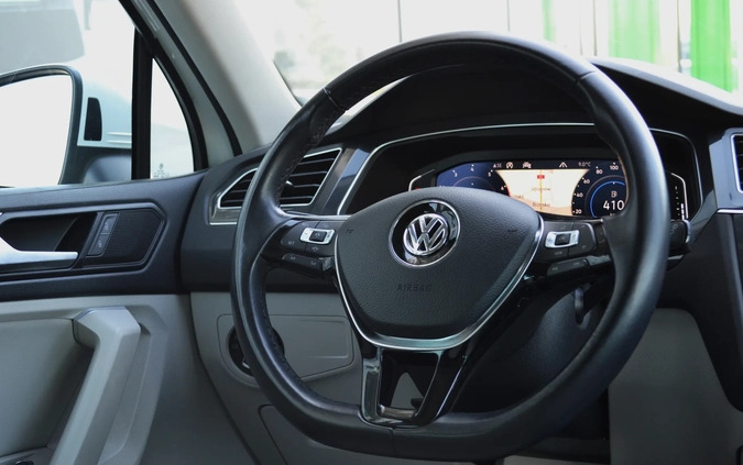 Volkswagen Tiguan cena 134900 przebieg: 69786, rok produkcji 2019 z Siedlce małe 232